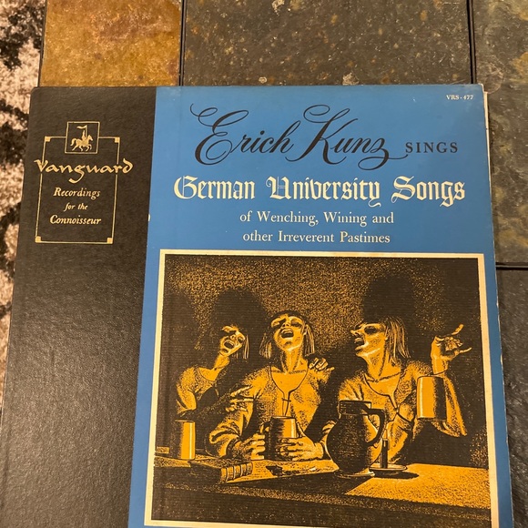 Vintage Vinyl LPS, pick two! Very good condition: - Picture 15 of 16